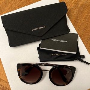 Dolce & Gabbana Round Tortoiseshell Sunglasses NWT